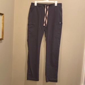 Figs Charcoal Yola Skinny Scrub Pant TALL